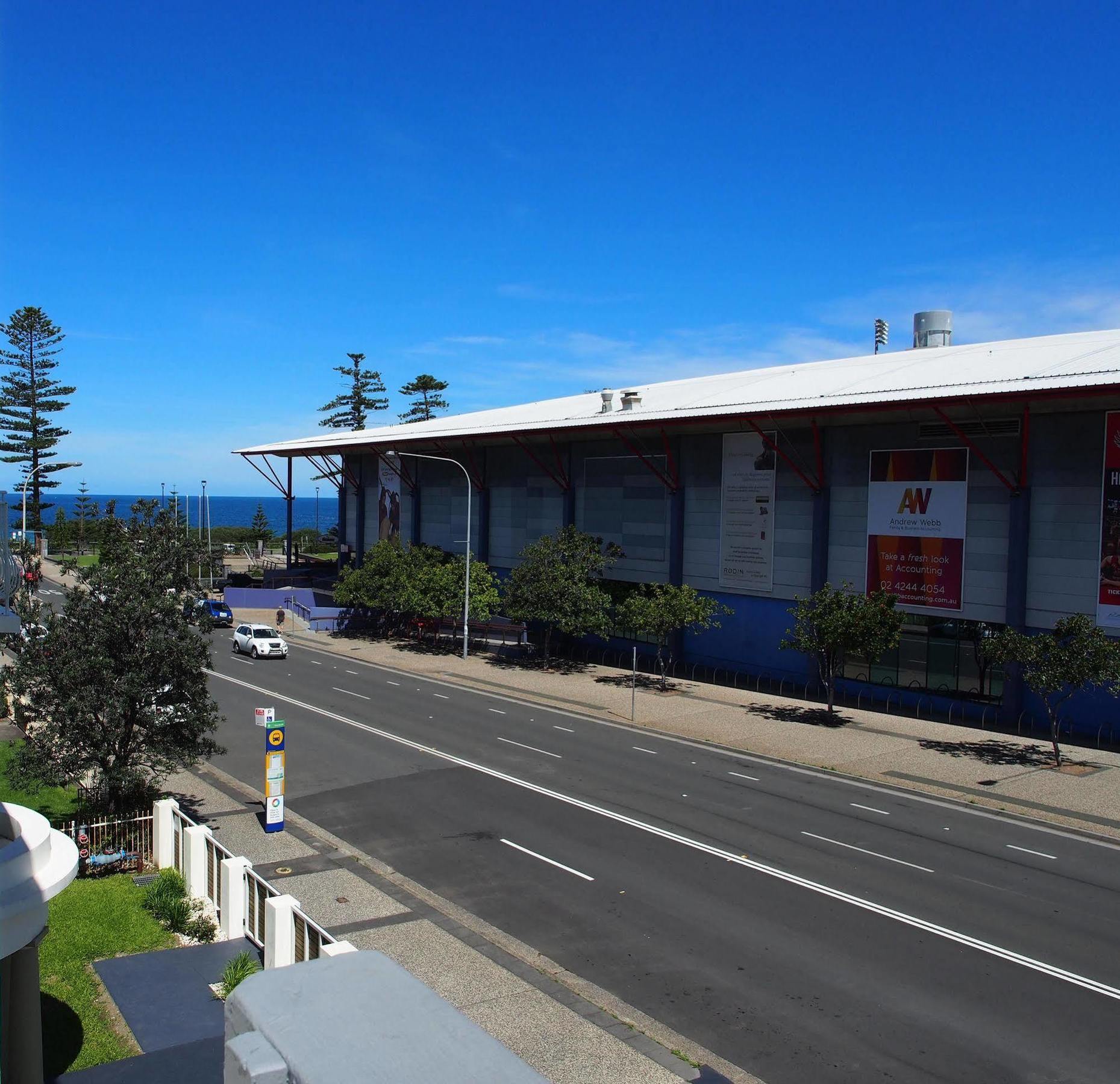 City Beach Motel Wollongong Esterno foto